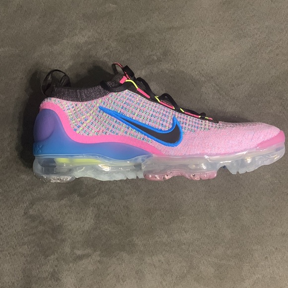 Nike Air VaporMax 2021 FK Next Nature
Women's Shoes - Picture 6 of 9